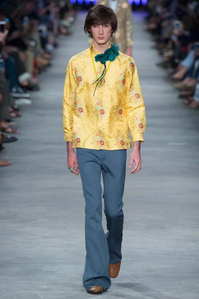 Look 2